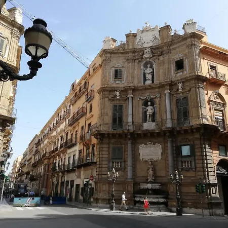 Casa Annuccia Ai Quattro Canti Di Citta *
